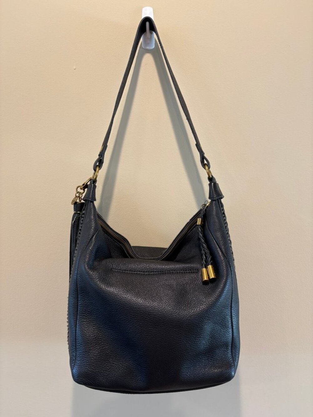 The Sak black leather purse - Picture 2 of 9